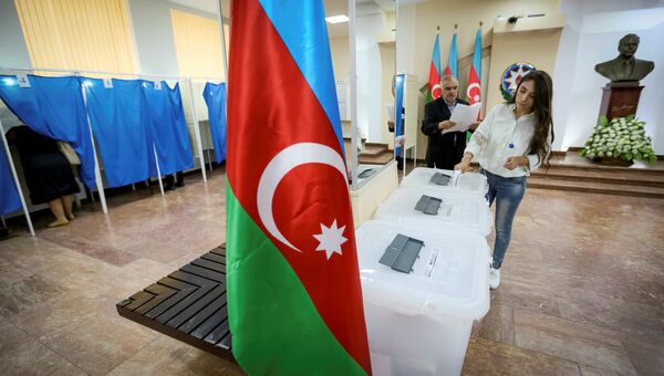 Избирательный участок в Баку во время референдума по изменениям в конституцию Азербайджана