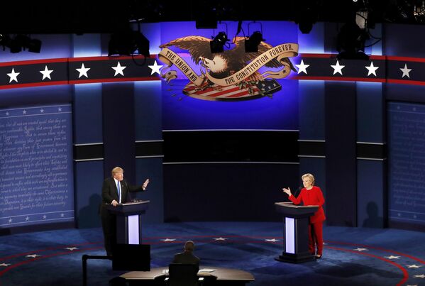 Кандидаты в президенты США Хиллари Клинтон и Дональд Трамп на дебатах