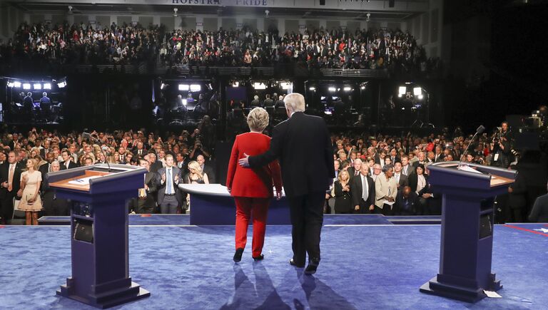 Кандидаты в президенты США Хиллари Клинтон и Дональд Трамп на дебатах