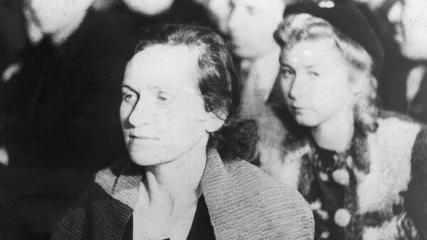 Дина Мироновна Проничева, спасшаяся 29 сентября 1941 года в Бабьем Яру, выступает на судебном процессе над гитлеровскими военными преступниками в Киеве 