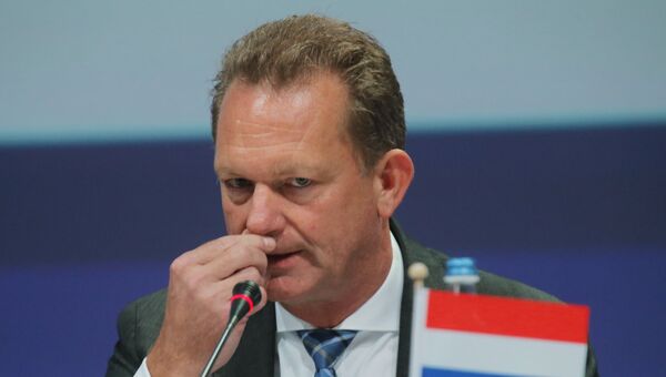 Главный прокурор Нидерландов Фред Вестербеке во время представления в Ньювегейне доклада по расследованию крушения на востоке Украины в 2014 году лайнера Boeing 777 Malaysia Airlines (рейс MH17). 28 сентября 2016