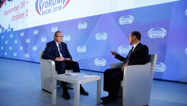Премьер-министр России Д. Медведев дал интервью Первому каналу
