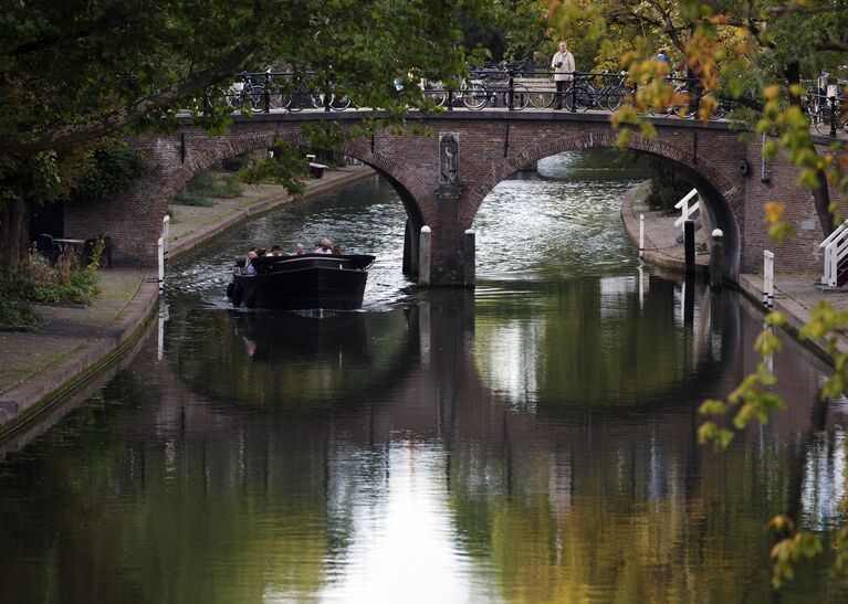 Старый канал Аудеграхт (Oudegracht) в Утрехте