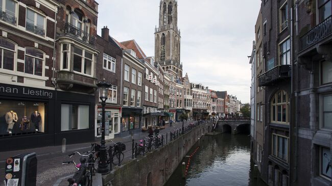 Старый канал Аудеграхт (Oudegracht) в Утрехте