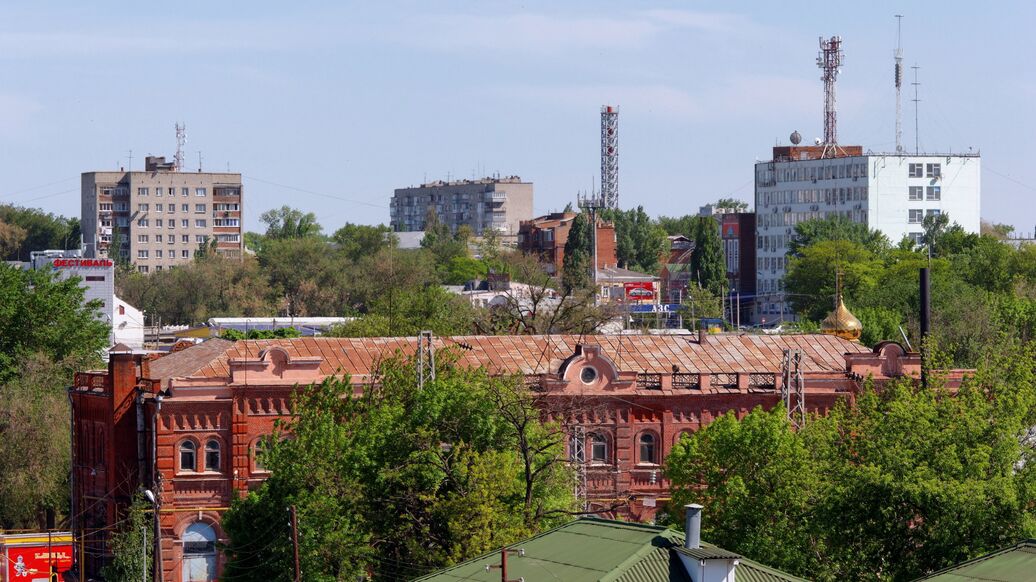 В Таганроге ликвидируют упавшие в городе обломки БПЛА