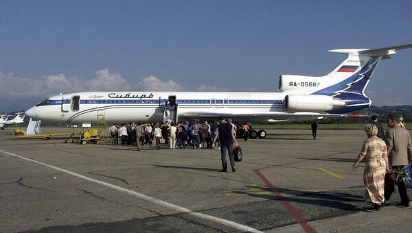 Самолет Ту-154 авиакомпании Сибирь, аналогичный сбитому украинскими военными над Черным морем в 2001 году