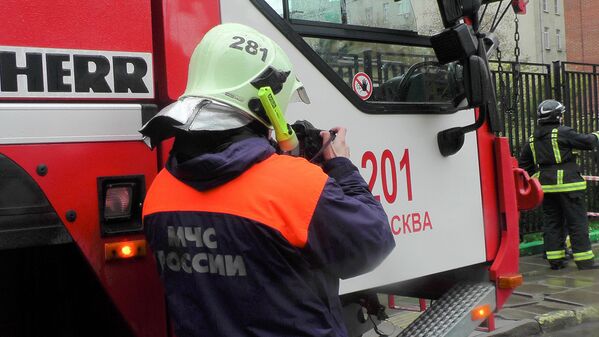 Кран, упавший на стройплощадке в центре Москвы