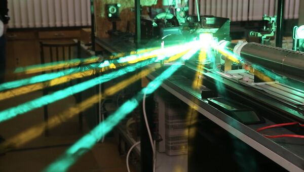 Сверхточный лазер на парах стронция – уникальная разработка российских ученых