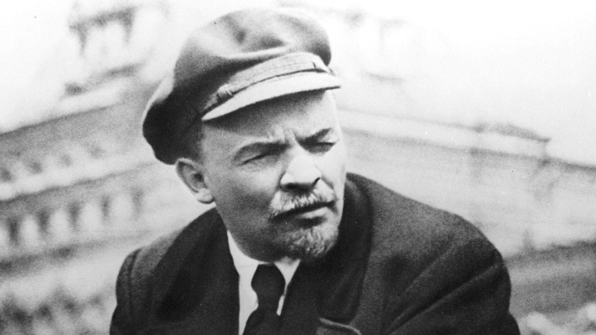Реферат: биография В. И. Ленина (до 1910 года)