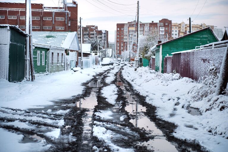 Первый снег на улице Омска