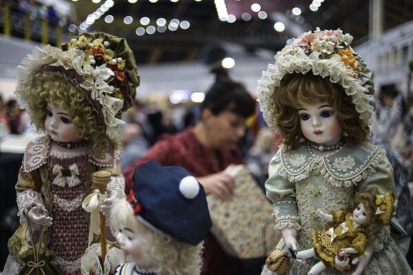 Куклы на 12-й международной выставке-ярмарке Салон авторской куклы в Москве
