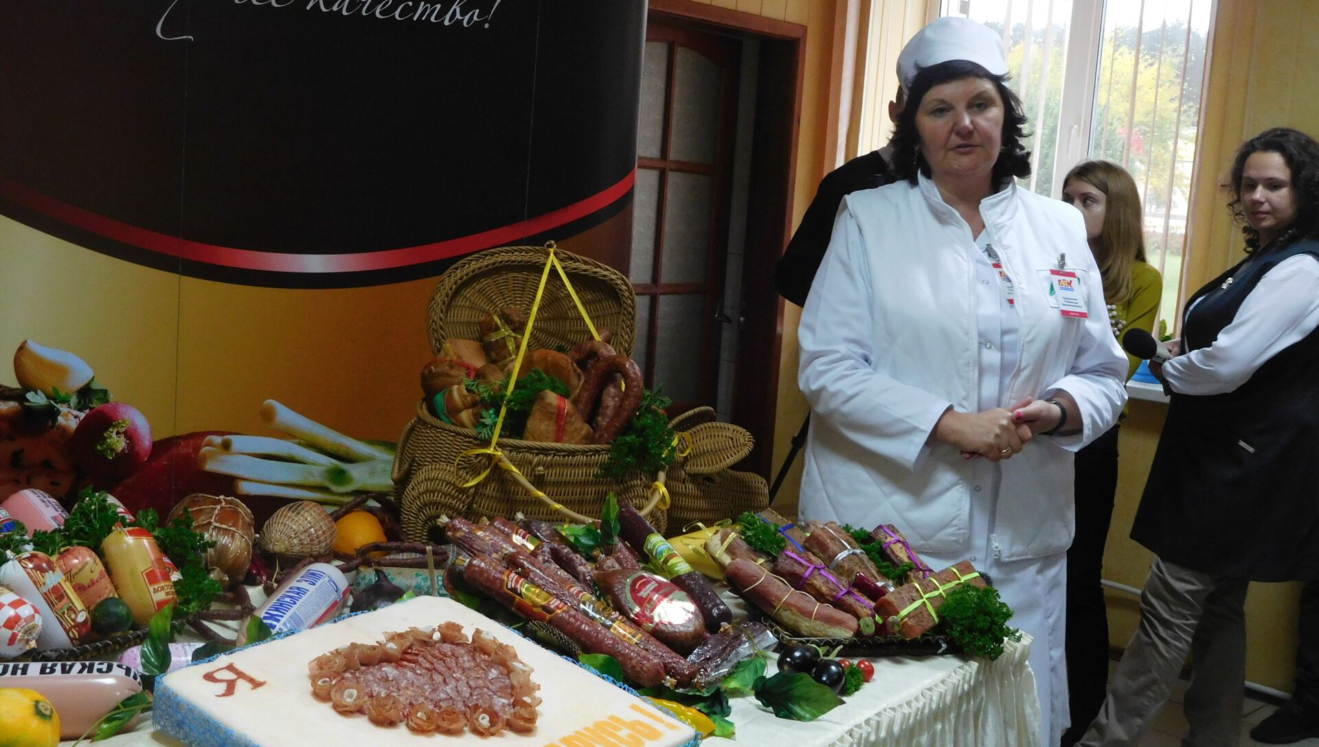 Столбцовский мясоконсервный комбинат тушенка. Столбцовский мясоконсервный комбинат. Столбцовский мясоконсервный комбинат. Тушенка белорусская столбцовская. Консервы белорусская тушёнка с гречкой.