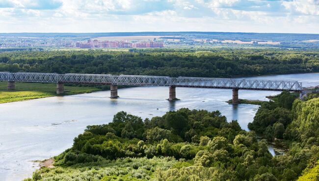 Вид со смотровой площадки у памятника Салавату Юлаеву в Уфе. Архивное фото