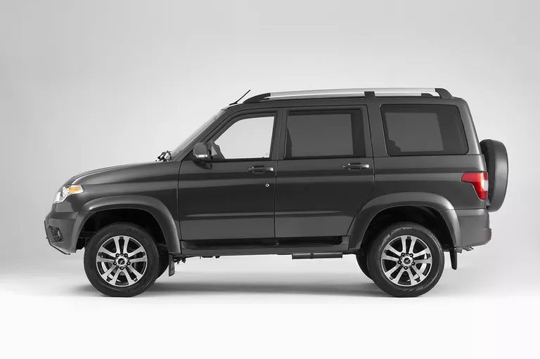 Автомобиль UAZ Patriot Автомобиль UAZ Patriot