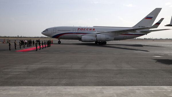 Самолет Ил-96 президента РФ. Архивное фото