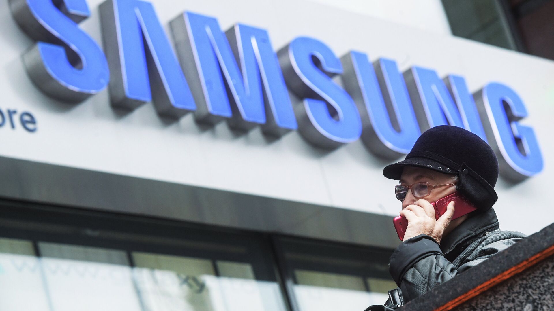 СМИ: Samsung приостановит поставки телефонов и бытовой техники в Россию