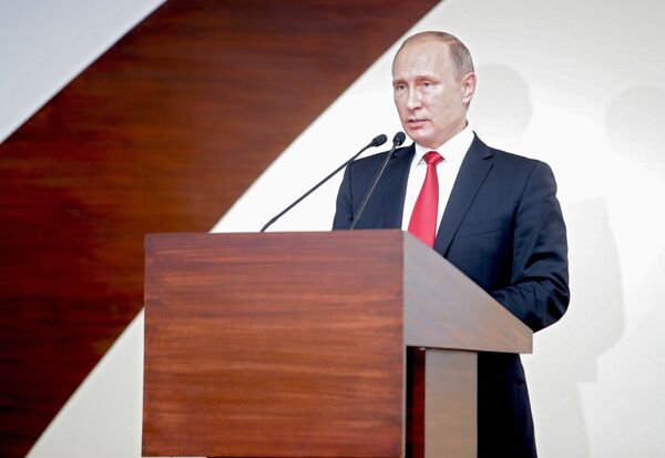 Президент РФ Владимир Путин во время совместного заявления для прессы по итогам российско-индийских переговоров в индийском штате Гоа. Октябрь 2016