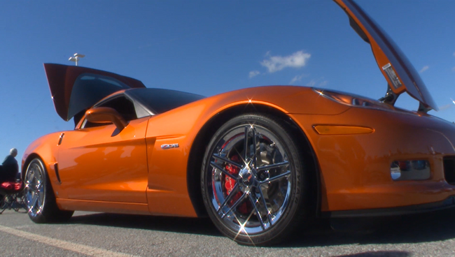 Рев моторов и блеск хрома – в США прошел парад всех моделей Chevrolet Corvette