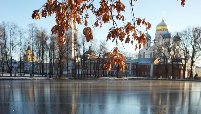 Николо-Угрешский монастырь в в городе Дзержинском Московской области. Архивное фото