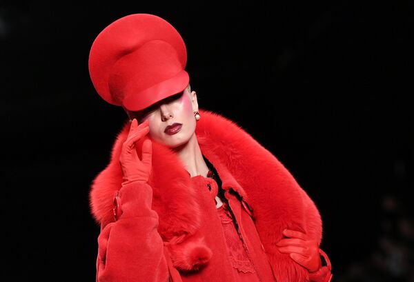 Показ коллекции одежды SLAVA ZAITSEV в рамках Mercedes-Benz Fashion Week в Москве