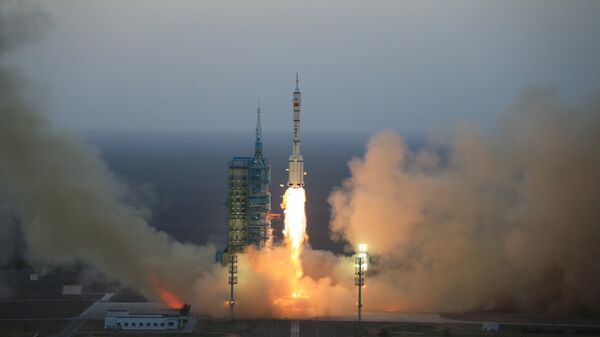 Запуск пилотируемого космического корабля Шэньчжоу-11 в Китае