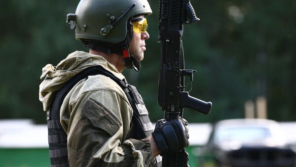 Участник открытого первенства среди подразделений специального назначения правоохранительных органов по практической стрельбе из стрелкового оружия