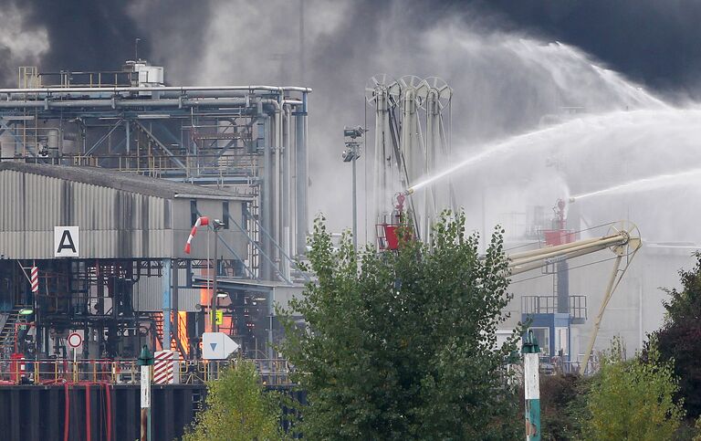 Пожар на предприятии химического концерна BASF в немецком городе Людвигсхафен-ам-Райн в Германии