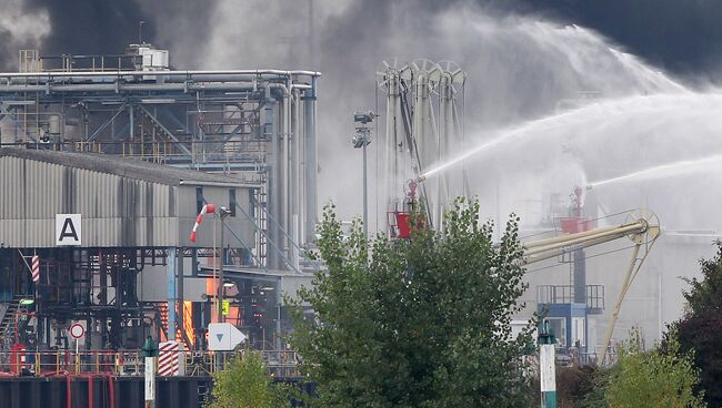 Пожар на предприятии химического концерна BASF в немецком городе Людвигсхафен-ам-Райн в Германии