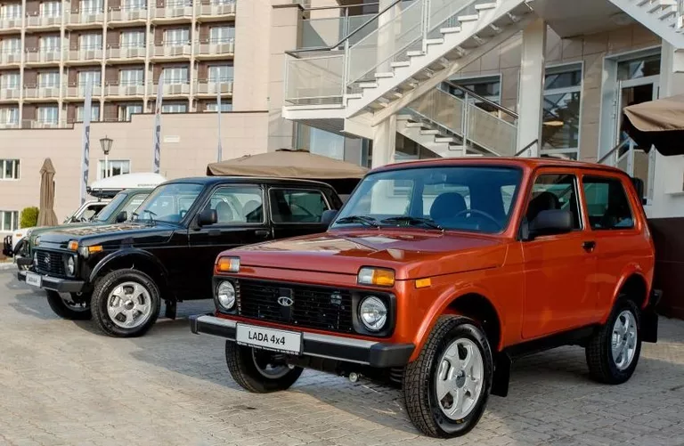 Автомобили Lada 4х4 Эльбрус Автомобили Lada 4х4 Эльбрус