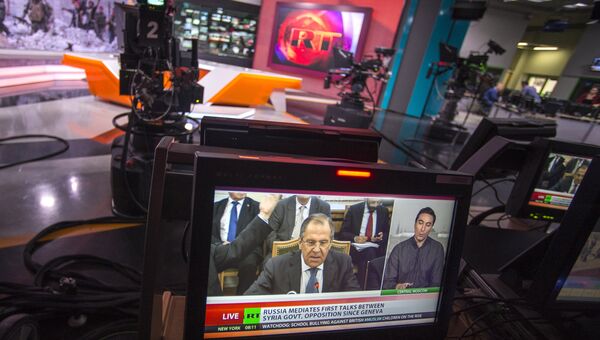 Ньюсрум телеканала Russia Today во время прямого эфира на английском языке. Архивное фото