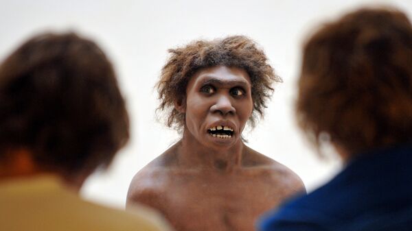 Скульптура неандертальца