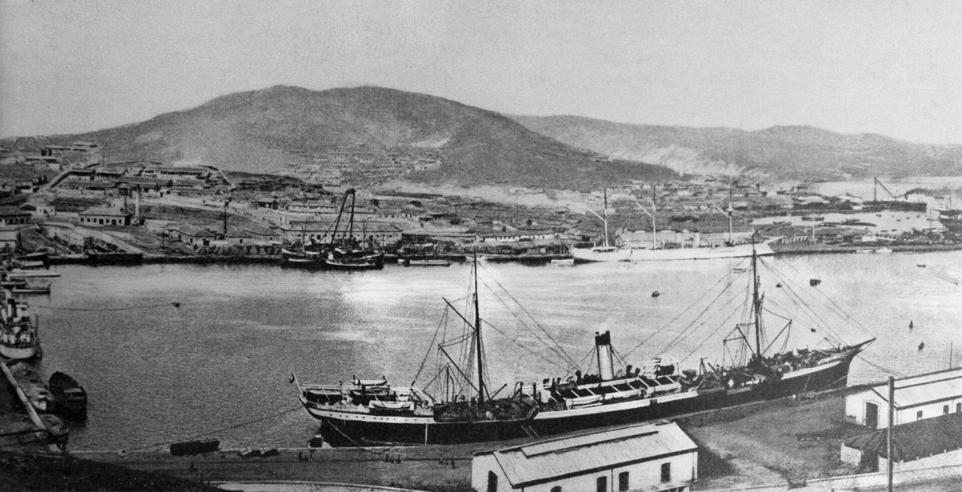 Вид на Порт-Артур. 1904 год - РИА Новости, 1920, 12.04.2021