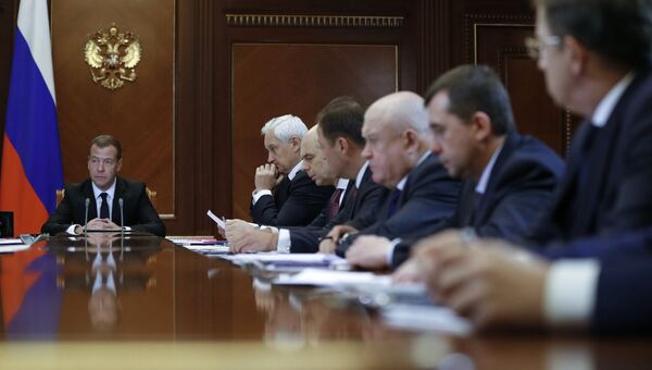 Премьер-министр РФ Д. Медведев проводит совещание, посвященное строительству космодрома Восточный