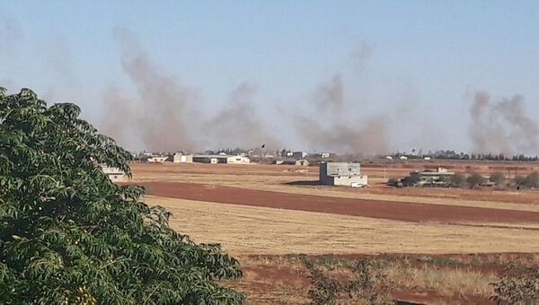 Турецкая артиллерия ведет огонь по курдским деревням Хамадджек и Ум-аль-Хуш на севере провинции Алеппо