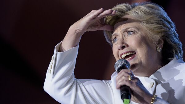 Кандидат в президенты США Хиллари Клинтон на третьих теледебатах. Архивное фото