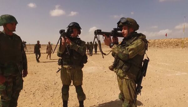 Стрельба из пистолетов и гранатометов на учениях десантников ВС РФ и Египта