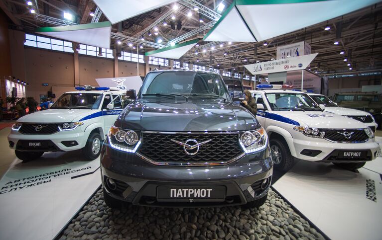 Павильон автомобильной компании УАЗ на выставке Интерполитех - 2016 в Москве
