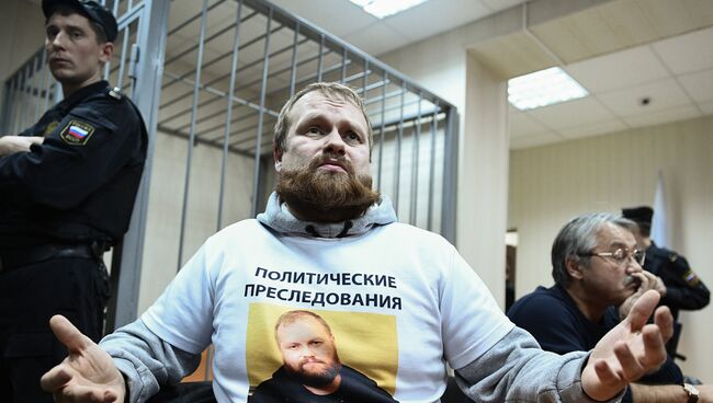 Бывший руководитель Славянского союза Дмитрий Демушкин, обвиняемый в экстремизме в Пресненском суде Москвы. Архивное фото
