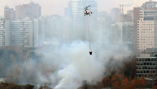 Ликвидация пожара на складе на северо-западе Москвы