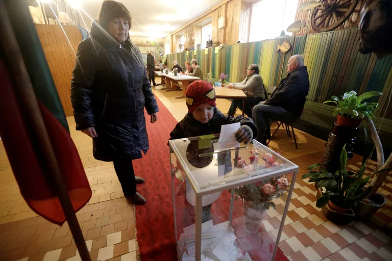 Избирательный участок в литовском городе Биржай Избирательный участок в литовском городе Биржай