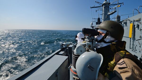 Румынский фрегат Регина Мария во время учений НАТО в Черном море