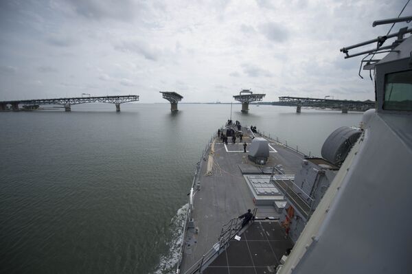 Эсминец ВМС США USS Carney Эсминец ВМС США USS Carney