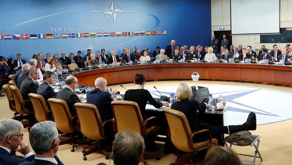 Встреча министров обороны 28 стран-членов НАТО в Брюсселе