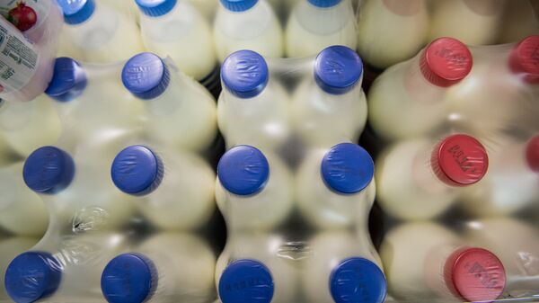 Молочная продукция PepsiCo на прилавке в магазине. Архивное фото