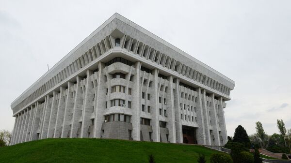 Здание Жогорку Кенеш (парламента) Киргизской Республики в Бишкеке, Киргизия. Архивное фото