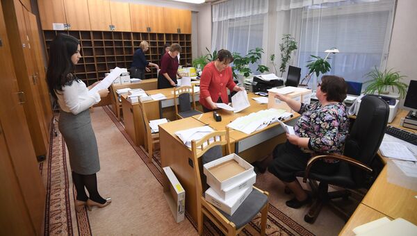 Подготовка в Доме правительства РФ документов и материалов проекта федерального бюджета на 2017-2019 годы для отправки в Госдуму