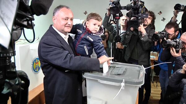 Президентские выборы в Молдавии: голосование и комментарии кандидатов