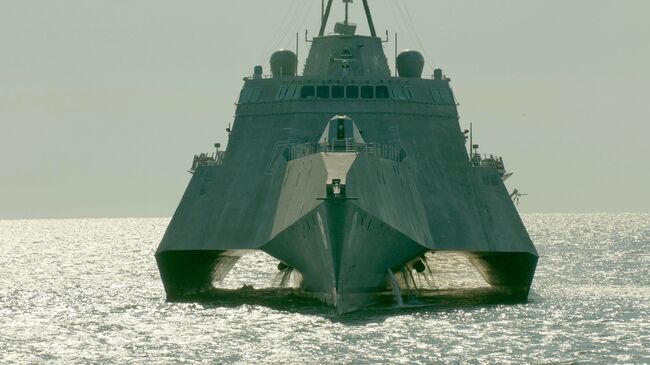 Корабль прибрежной зоны ВМС США LCS-8 Montgomery (Монтгомери). Архивное фото