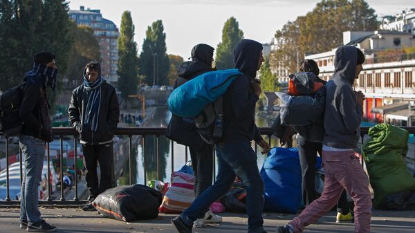 Мигранты в Париже