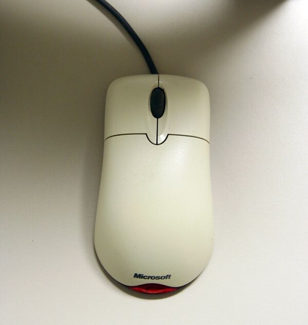 Мышь Microsoft IntelliMouse Мышь Microsoft IntelliMouse